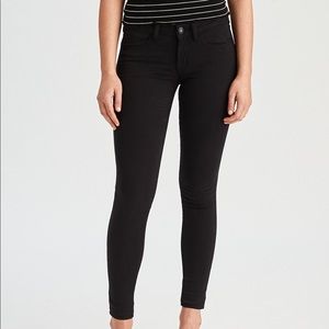 AEO black high rise super stretch sateen jeggings